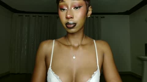 Snapshot of ms_crystal chatting on April 2026 03:38:01 PM ms_crystal online show from April 2026 03:38:01 PM