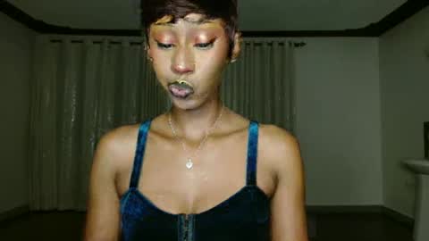 Snapshot of ms_crystal chatting on April 2026 06:27:02 PM ms_crystal online show from April 2026 06:27:02 PM