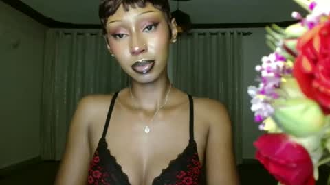 Snapshot of ms_crystal chatting on May 2026 12:04:01 AM ms_crystal online show from May 2026 12:04:01 AM
