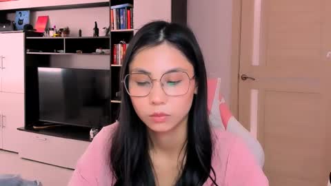 ms_emily_ online show from May 2026 09:50:02 AM