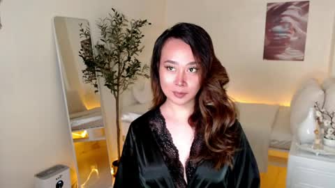 Snapshot of ms_lhaydeebunny chatting on May 2026 08:48:02 PM Evon online show from May 2026 08:48:02 PM