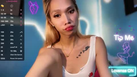 Snapshot of ms_maureenx69x chatting on May 2026 09:33:01 PM ms_maureenx69x online show from May 2026 09:33:01 PM