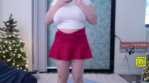 R o r i  SnapChat heyroriv2 wednesday - sunday Noon oclock mountain - 5pm mountain online show from December 2024 10:51:01 PM