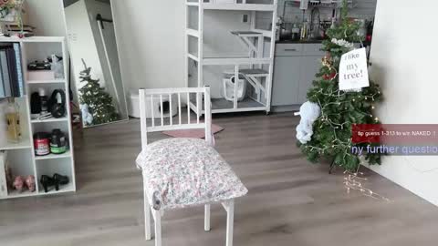 R o r i  SnapChat heyroriv2 wednesday - sunday Noon oclock mountain - 5pm mountain online show from October 2025 06:40:02 PM