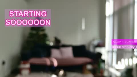 R o r i  SnapChat heyroriv2 wednesday - sunday Noon oclock mountain - 5pm mountain online show from February 2026 04:19:01 PM