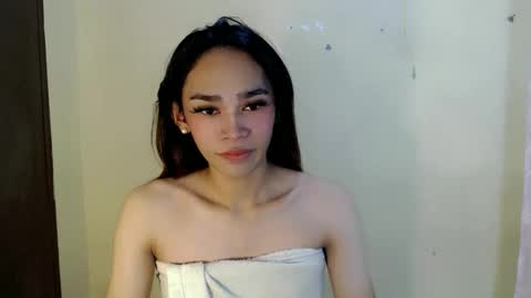 Ashley online show from March 2026 07:35:02 AM