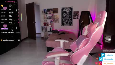 Manuela3 online show from February 2026 09:25:02 PM