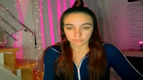 ms_sophiee online show from January 2025 07:13:01 PM