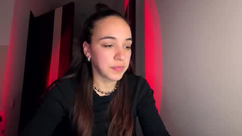 Snapshot of ms_sophiee chatting on April 2026 06:03:02 PM ms_sophiee online show from April 2026 06:03:02 PM