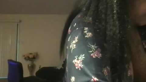 Snapshot of msjonemillion chatting on May 2026 09:27:01 PM Chocolate Candy Stick online show from May 2026 09:27:01 PM