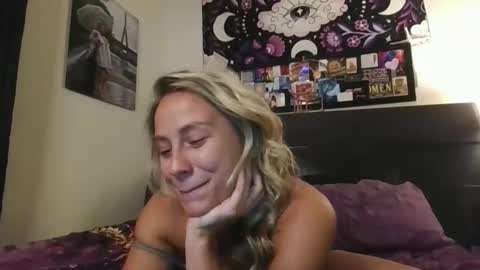 msmariesummers online show from September 2025 12:22:02 AM