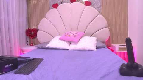 Manuela  online show from February 2026 03:14:02 AM