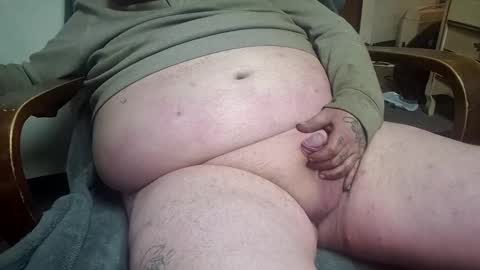 Snapshot of mtrcyclerydr chatting on November 2025 10:36:02 AM B-Lo Average Guy online show from November 2025 10:36:02 AM