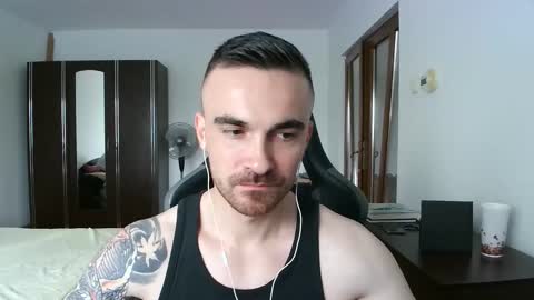 Victor online show from October 2025 10:02:01 AM