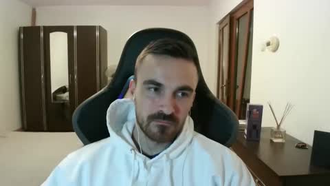 Victor online show from March 2026 07:41:02 PM