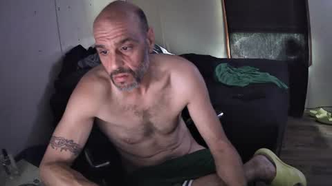 Snapshot of muffdiver718 chatting on June 2026 12:22:01 PM Muffdiver online show from June 2026 12:22:01 PM
