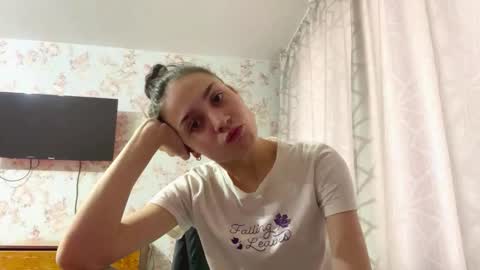 Tia online show from February 2026 06:23:01 AM