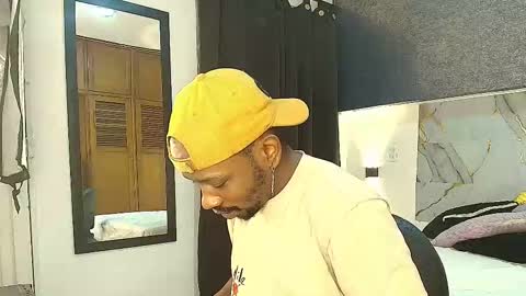 Muller Asher online show from November 2025 03:07:01 AM