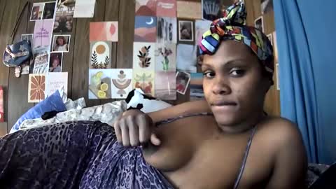 mumnxdor online show from December 2025 04:11:01 PM