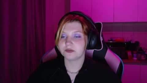 Snapshot of mura_muur chatting on May 2026 03:18:02 PM Milana online show from May 2026 03:18:02 PM