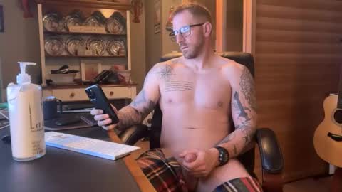 Snapshot of murdockjones7989 chatting on November 2025 10:43:02 AM murdockjones7989 online show from November 2025 10:43:02 AM