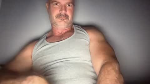 Snapshot of musclbear chatting on April 2026 08:30:01 AM Coach online show from April 2026 08:30:01 AM