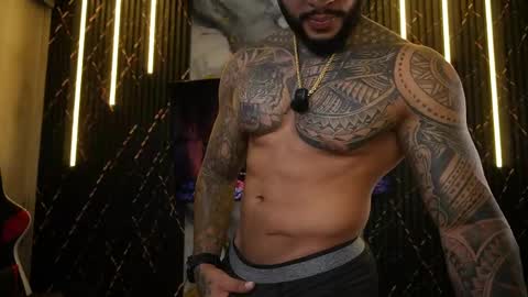 Snapshot of muscle_man19 chatting on May 2026 05:46:02 AM Nick online show from May 2026 05:46:02 AM