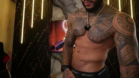 Snapshot of muscle_man19 chatting on May 2026 05:45:02 AM Nick online show from May 2026 05:45:02 AM