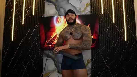 Snapshot of muscle_man19 chatting on May 2026 05:46:01 AM Nick online show from May 2026 05:46:01 AM
