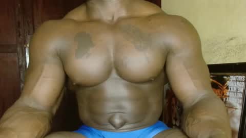 musclegod23 online show from February 2026 02:11:02 PM