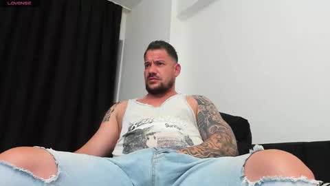 MuscleMonster31 online show from September 2025 11:19:02 PM