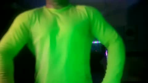 Snapshot of muscles_hulk chatting on February 2025 10:10:02 PM Hulk Muscles - NEW ACCOUNT online show from February 2025 10:10:02 PM