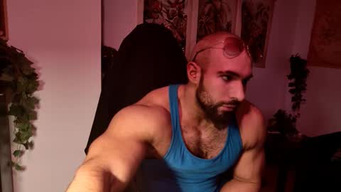 Musculus online show from October 2025 09:34:01 PM