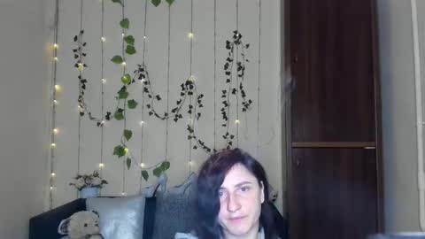 Jeneva online show from April 2026 07:07:02 PM