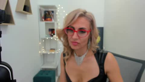 Diana online show from January 2025 06:21:01 PM