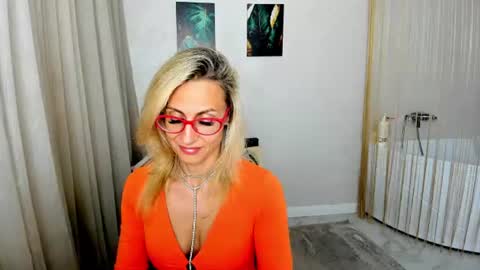 Snapshot of museofstage chatting on June 2026 11:36:01 AM Diana online show from June 2026 11:36:01 AM