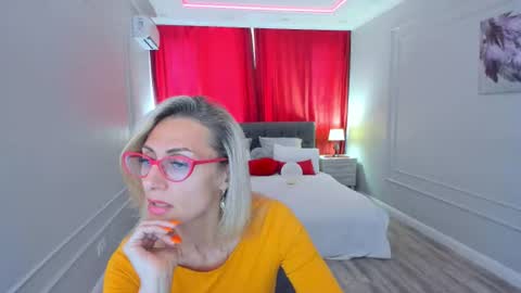 Snapshot of museofstage chatting on June 2026 11:38:01 AM Diana online show from June 2026 11:38:01 AM