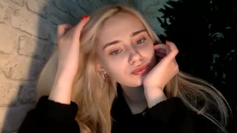 Snapshot of musescorner chatting on February 2026 11:16:01 AM musescorner online show from February 2026 11:16:01 AM