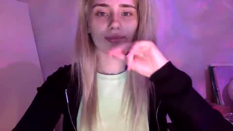 musescorner online show from April 2026 07:58:01 PM