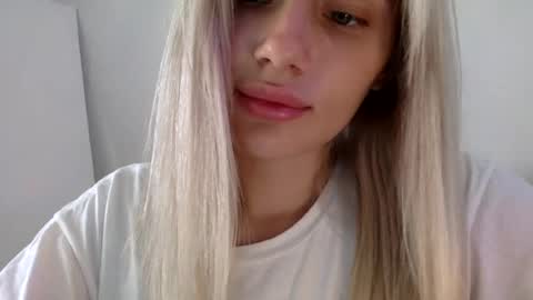 musescorner online show from June 2026 12:58:01 PM