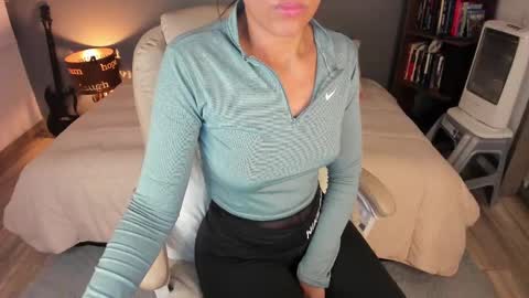 VALENTINA Luna  online show from September 2025 09:01:01 AM