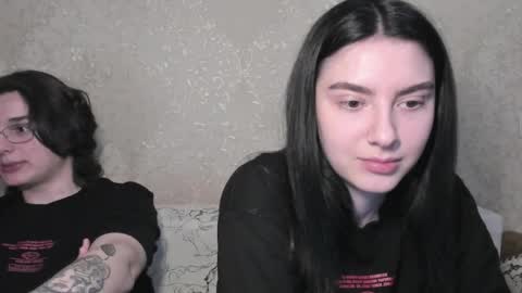 cute couple online show from April 2026 08:10:02 PM