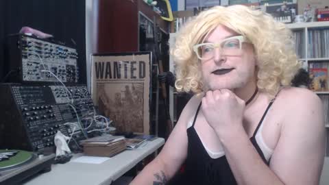 Muziknerd online show from February 2026 09:30:02 PM