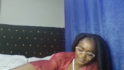 Snapshot of mwana69 chatting on May 2026 12:05:01 AM mwana69 online show from May 2026 12:05:01 AM