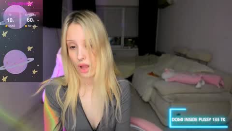 Snapshot of my_dia chatting on January 2025 03:40:01 PM Diana online show from January 2025 03:40:01 PM