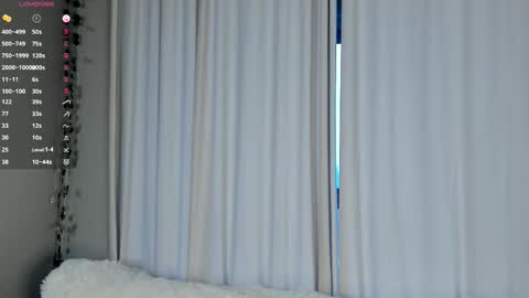 Caroline online show from November 2025 07:12:01 AM