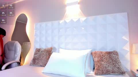 Mariana Evans online show from December 2024 11:36:01 AM