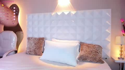 Mariana Evans online show from January 2025 11:33:01 AM