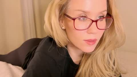 Mya-be Yours P online show from January 2025 09:30:02 PM