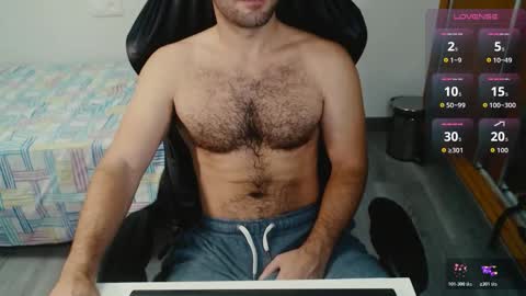 Juan  OF  myhairymacho online show from October 2025 11:49:02 AM